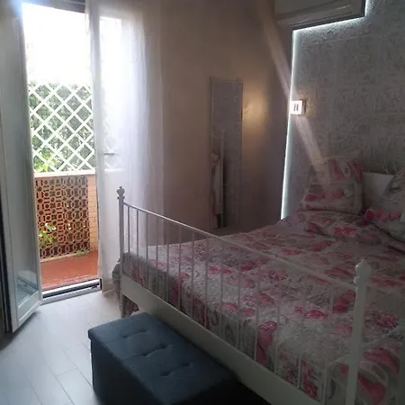 Rosilienza Private Spa, Patio Garden Free Trasfer To & From Airport * Fiumicino