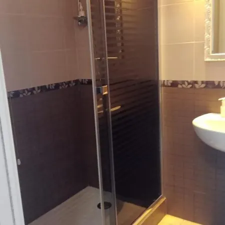 Rosilienza Private Spa, Patio Garden Free Trasfer To & From Airport * Fiumicino