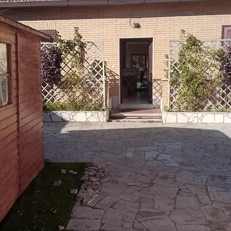 Rosilienza Private Spa, Patio Garden Free Trasfer To & From Airport * Fiumicino