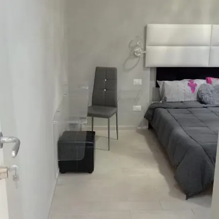 Apartment Rosilienza Private Spa, Patio Garden Free Trasfer To & From Airport