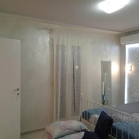 Apartment Rosilienza Private Spa, Patio Garden Free Trasfer To & From Airport *