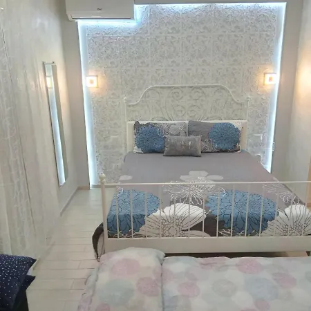 Apartment Rosilienza Private Spa, Patio Garden Free Trasfer To & From Airport