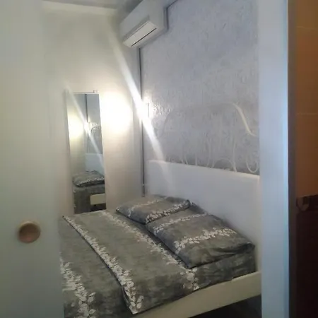Rosilienza Private Spa, Patio Garden Free Trasfer To & From Airport Apartament *