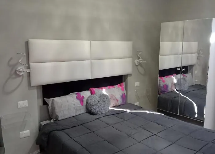 아파트 Rosilienza Private Spa, Patio Garden Free Trasfer To & From Airport 피우미치노